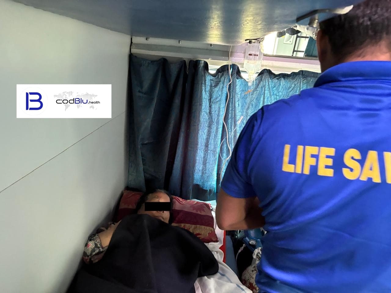 LifeSavers Rail Ambulance From Raebareli To Kolkata