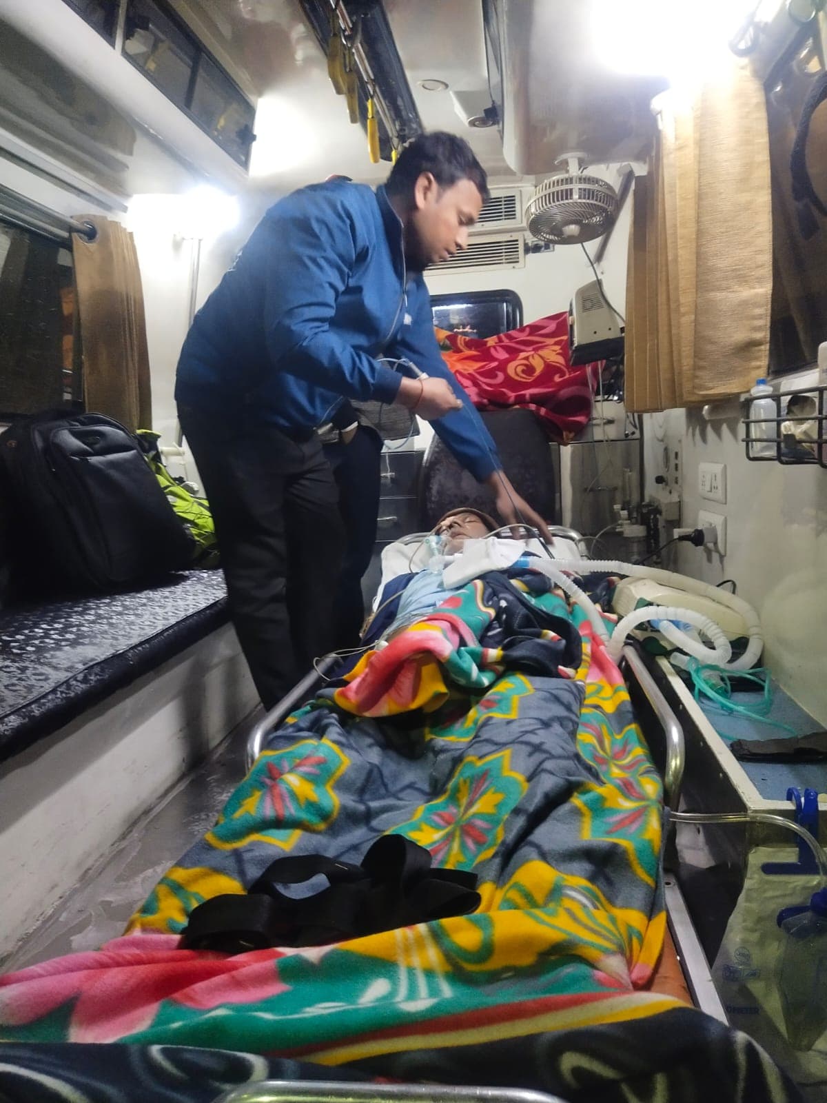 CodBlu ICU Ambulance From Delhi To Surat